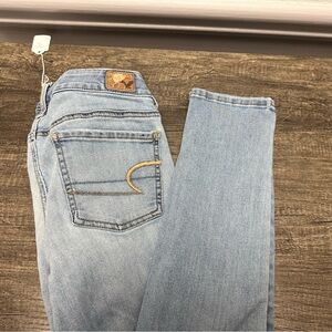 210 - American Eagle Light Blue Women's Jeans size 4 short